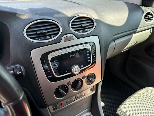 Ford Focus Comfort, 2009 года, пробег 200000 км