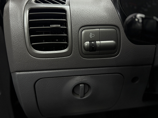 Hyundai Accent, 2011 года, пробег 290000 км