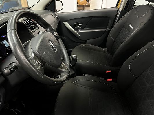 Renault Sandero Privilege, 2017 года, пробег 93000 км