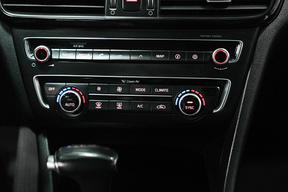 Kia Optima Prestige, 2016 года, пробег 169400 км