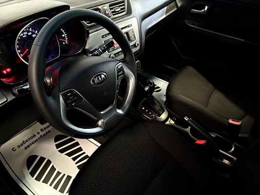 Kia Rio Comfort Аудио, 2016 года, пробег 230000 км