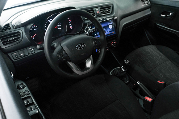 Kia Rio, 2012 года, пробег 269000 км