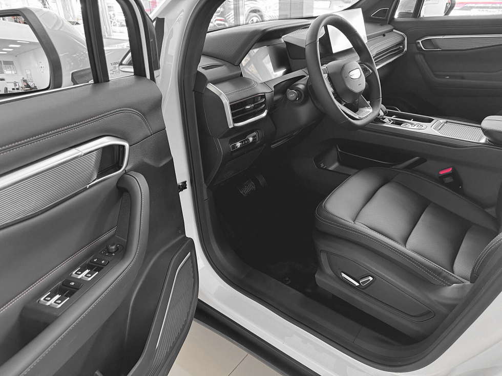 Geely Okavango Flagship (2023), белый