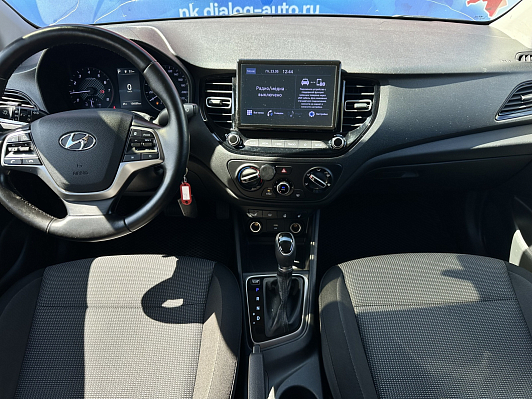 Hyundai Solaris Comfort + Light + Winter, 2021 года, пробег 136503 км