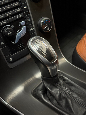 Volvo S60 Momentum, 2013 года, пробег 185117 км