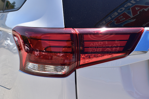 Mitsubishi Outlander Intense+, 2021 года, пробег 64738 км
