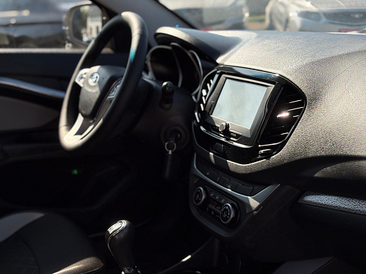 Lada (ВАЗ) Vesta Luxe, 2018 года, пробег 110355 км