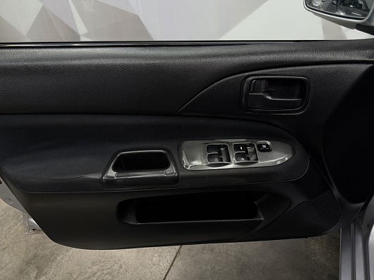 Mitsubishi Lancer, 2007 года, пробег 381186 км