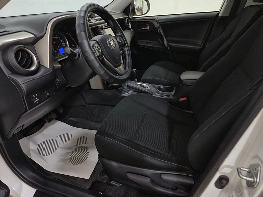 Toyota RAV4, 2013 года, пробег 118679 км