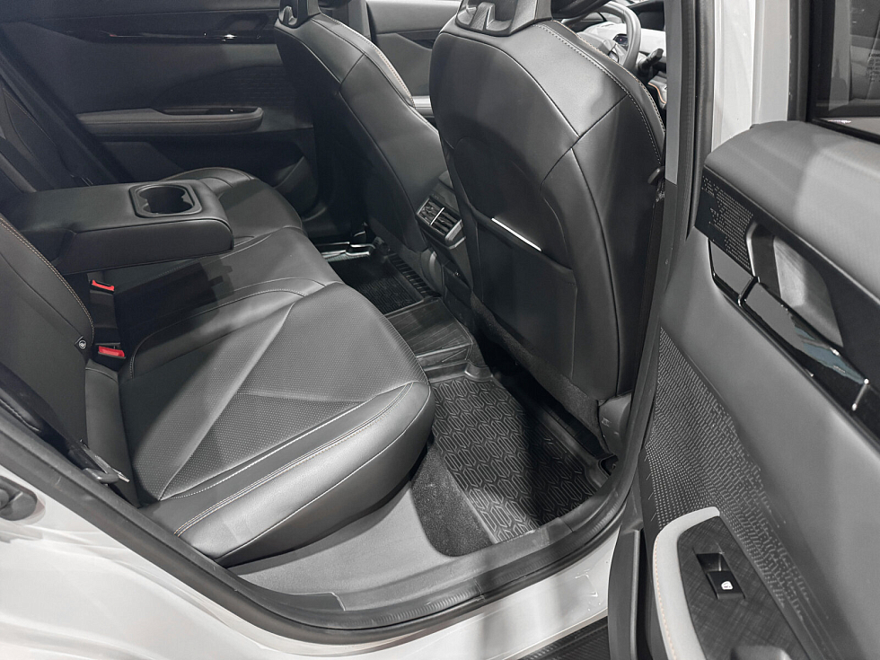 Changan UNI-V Техно, серебряный