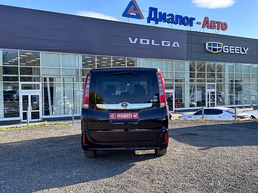 Toyota Noah, 2015 года, пробег 178702 км