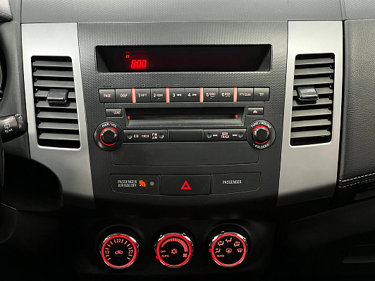 Mitsubishi Outlander Instyle, 2011 года, пробег 256000 км