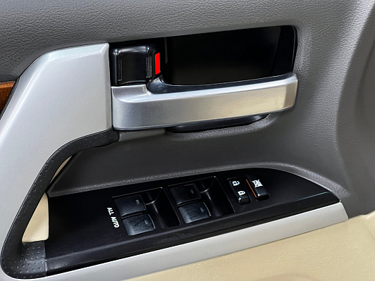 Toyota Land Cruiser, 2016 года, пробег 235278 км