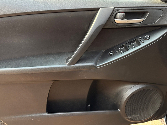 Mazda 3 Touring, 2009 года, пробег 272199 км