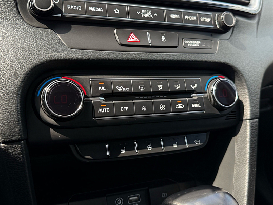 Kia Ceed Luxe, 2018 года, пробег 131153 км