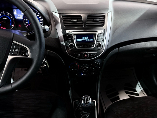 Hyundai Solaris Super Series-IV, 2015 года, пробег 119000 км