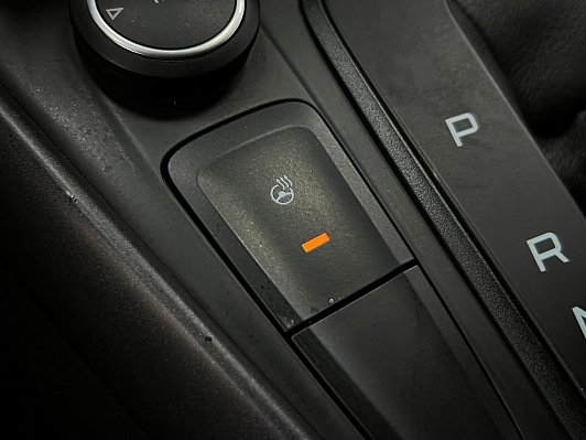 Ford Focus SYNC Edition, 2018 года, пробег 97975 км