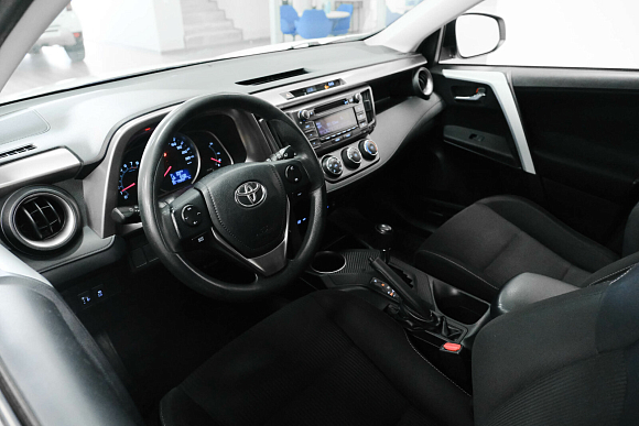 Toyota RAV4, 2014 года, пробег 149496 км
