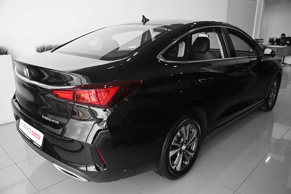 Changan Eado Plus Техно, черный