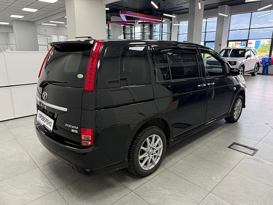 Toyota ISis, 2010 года, пробег 184838 км