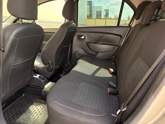 Renault Logan Confort, 2017 года, пробег 117113 км