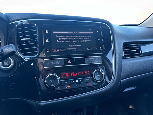 Mitsubishi Outlander Intense+, 2018 года, пробег 112040 км
