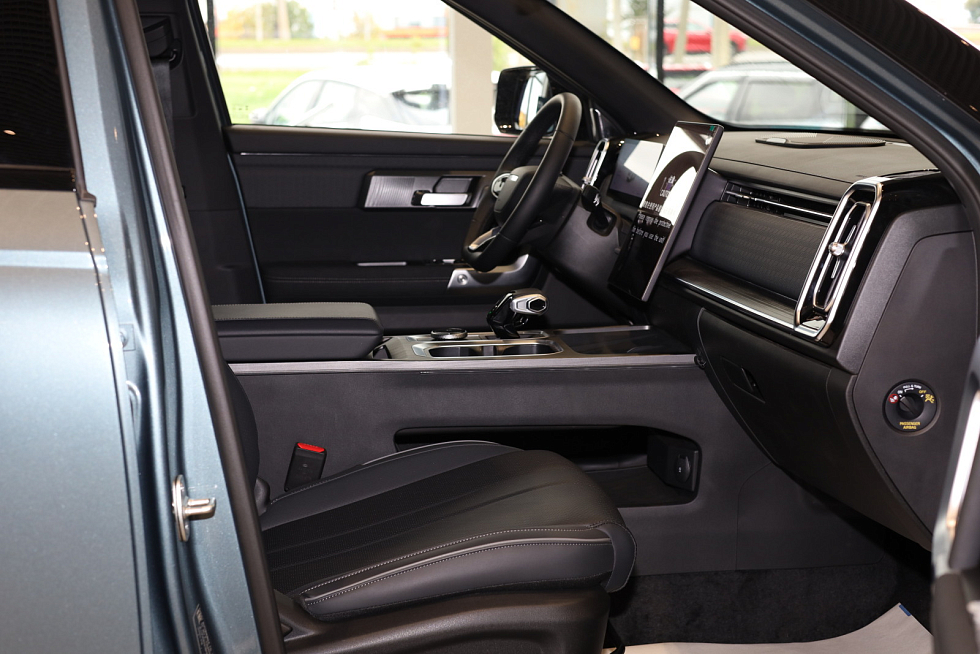 Jaecoo J7 Limited Edition Top, серый