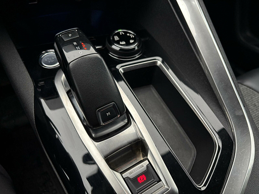 Peugeot 3008 Allure, 2018 года, пробег 151743 км