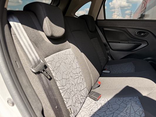 Lada (ВАЗ) XRAY Comfort, 2017 года, пробег 65000 км