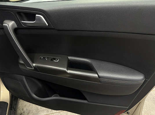 Kia Sportage Luxe, 2018 года, пробег 139389 км