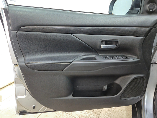 Mitsubishi Outlander Instyle, 2018 года, пробег 239865 км