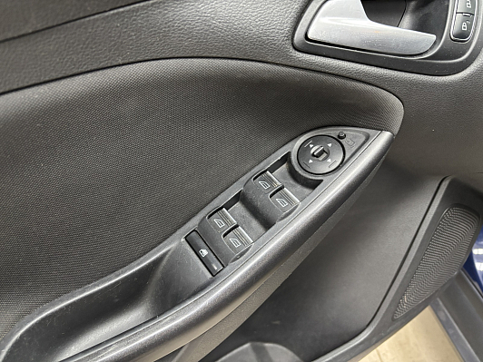 Ford Focus SYNC Edition, 2016 года, пробег 119315 км