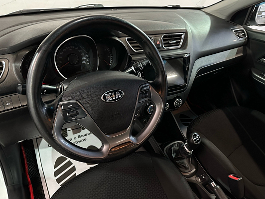 Kia Rio Luxe, 2016 года, пробег 147000 км