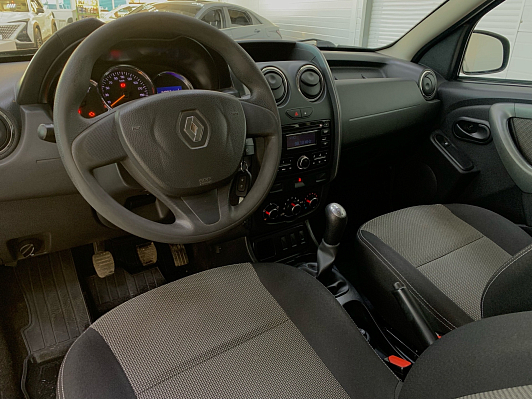 Renault Duster Access, 2015 года, пробег 140800 км