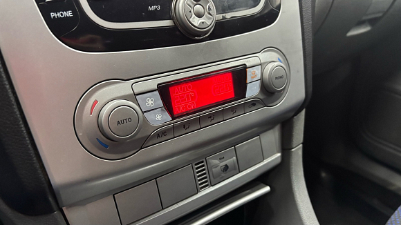 Ford Focus Ghia Special Edition, 2008 года, пробег 214000 км