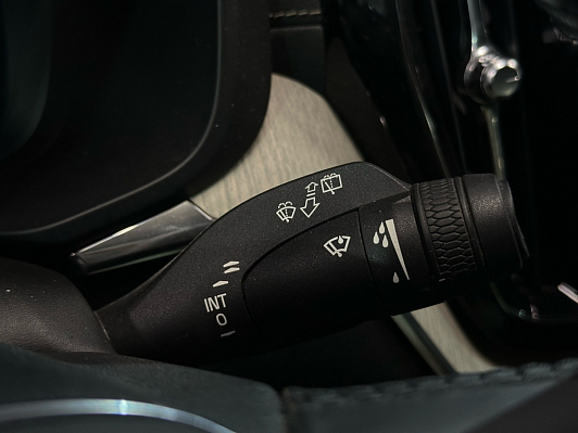 Volvo XC60 Inscription, 2018 года, пробег 52500 км