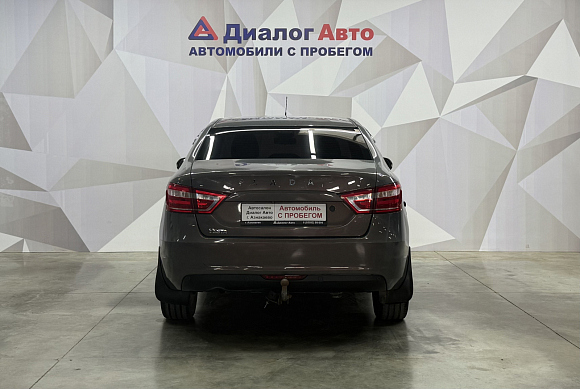 Lada (ВАЗ) Vesta Comfort Multimedia, 2017 года, пробег 168306 км