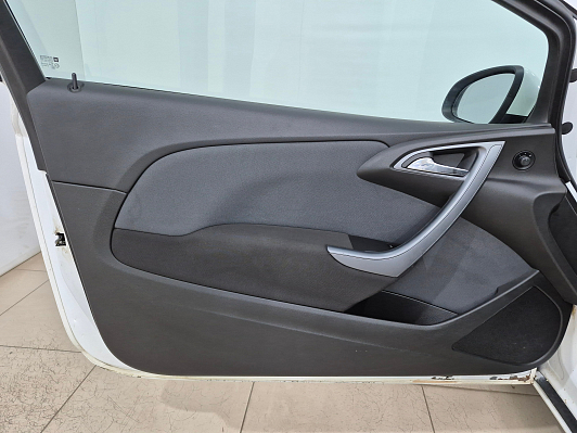 Opel Astra Sport, 2013 года, пробег 151934 км