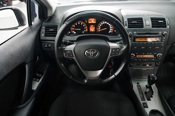 Toyota Avensis, 2009 года, пробег 211411 км