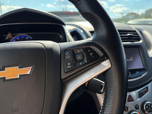 Chevrolet Tracker LTZ, 2015 года, пробег 221500 км