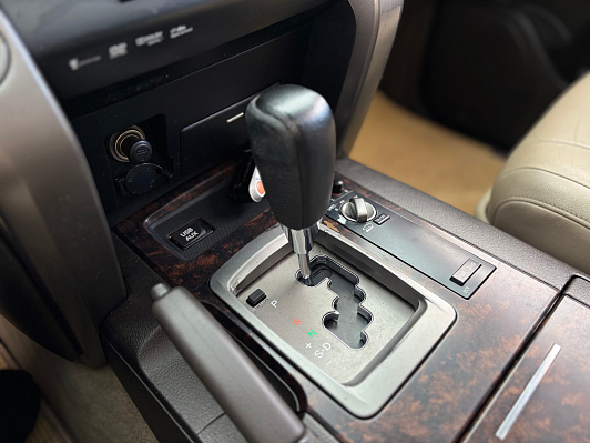 Toyota Land Cruiser, 2011 года, пробег 321650 км
