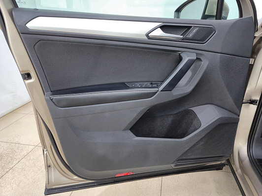 Volkswagen Tiguan Comfortline, 2019 года, пробег 137665 км