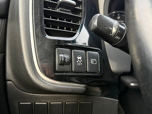Mitsubishi Outlander Instyle, 2013 года, пробег 364136 км