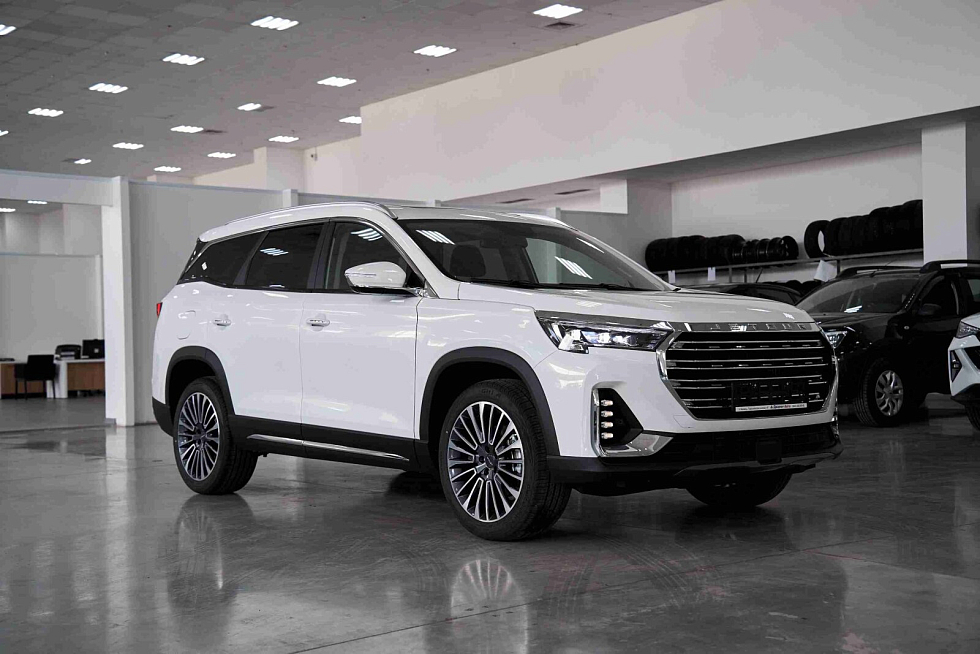 Jetour X90+ Премиум 7 мест, белый