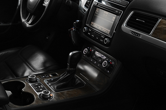 Volkswagen Touareg Business, 2015 года, пробег 335000 км