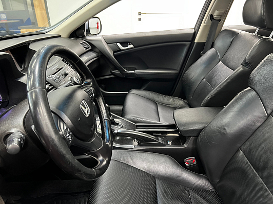 Honda Accord, 2011 года, пробег 170056 км