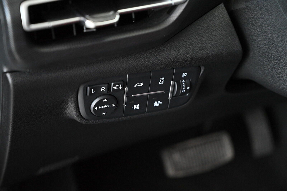 Changan Eado Plus Tech, серебряный