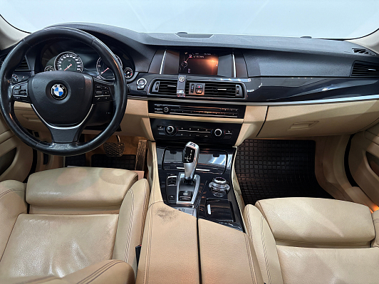 BMW 5 серии, 2015 года, пробег 155547 км