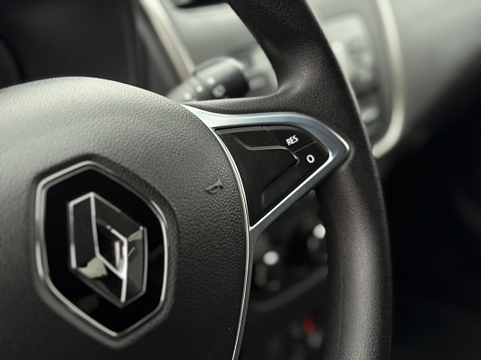 Renault Sandero Stepway Life, 2019 года, пробег 62658 км