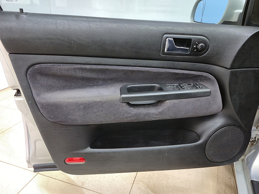 Volkswagen Golf, 1998 года, пробег 344537 км